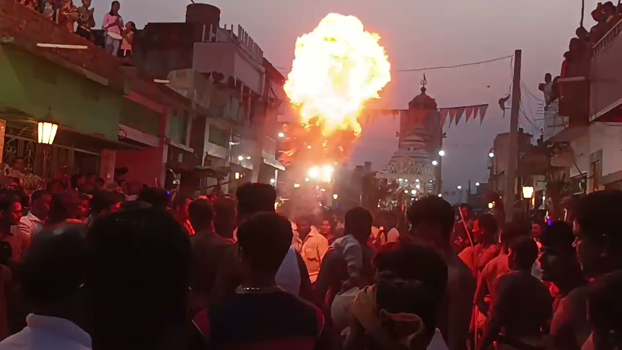 ଗାଲେରୀ ମା ଦଣ୍ଡ କାଳୀ ନାଚ ଅଗ୍ନି ଖେଳ ଦୃଶ୍ୟ ୧୩ ୦୪ ୨୦୨୩