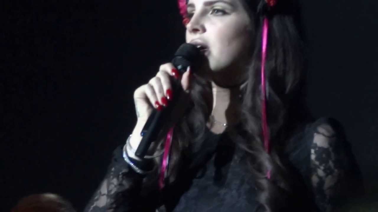 Lana Del Rey "Blue Jeans" The Paradise Tour Frankfurt