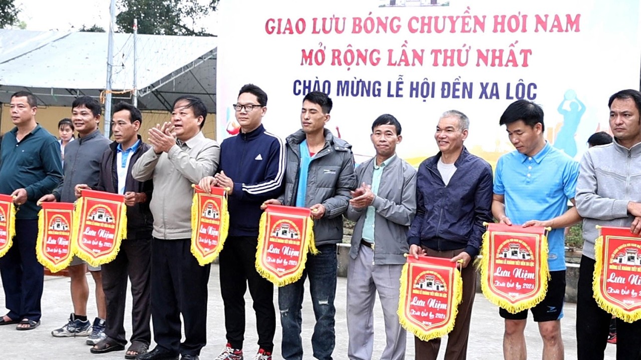 Giao Lưu Bóng Chuyền  Hơi Nam Chào Mừng Lễ Hội Đền Xa Lộc Làng Tứ Xã 2026