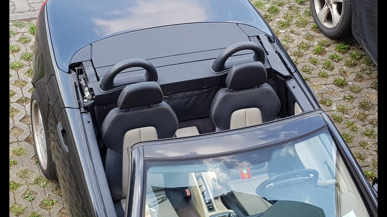 Mercedes SLK R 170 Variodach, roof opening with visible mechanical