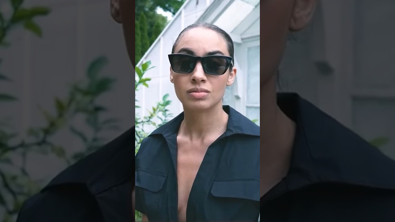 Styling the Yeezy 350 v2 Onyx with a crop top 