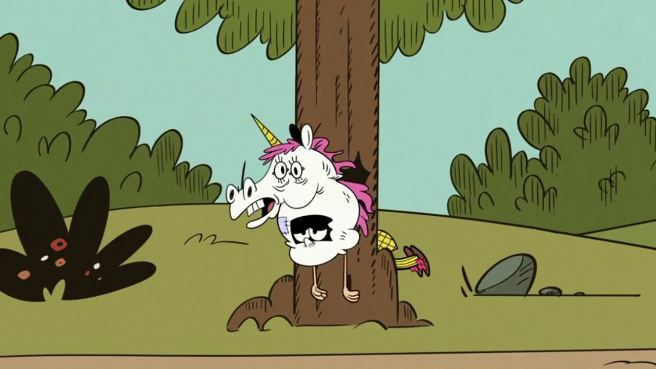 Luan stuck in the tree for 10 minutes - YouTube