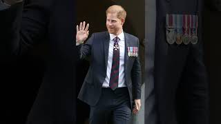 Harry BEGGING for a Sandringham Invite #shorts