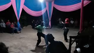 Duel sambung pencak silat TTKKDH pesawaran - Lampung. Cewek berhijab