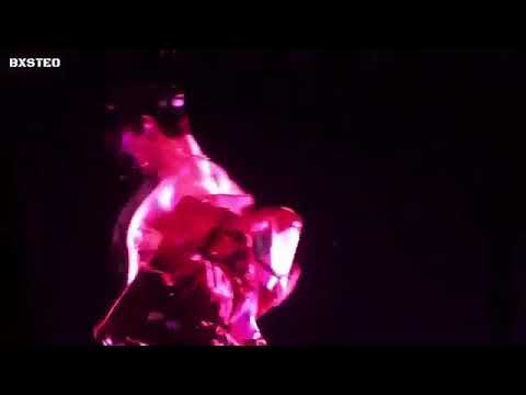 EXO Sehun abs half naked sexy dance solo stage at The Elyxion Day-1