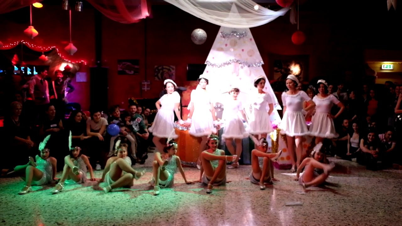 Giubabies Christmas Show 2017 - Little Chorus girls - Tuballoswing