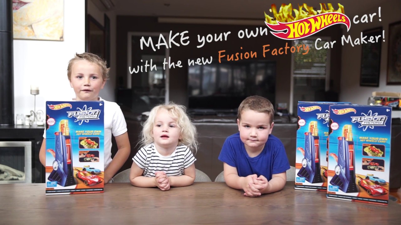 Kids Lounge Toy Testers Check out the Awesome Hotwheels Fusion Factory!