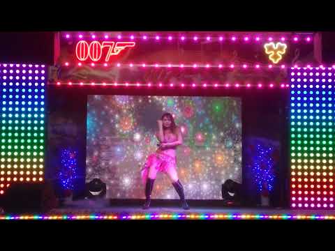 歌星：漂亮宝贝 雪妮：歌曲：陪儿爽。