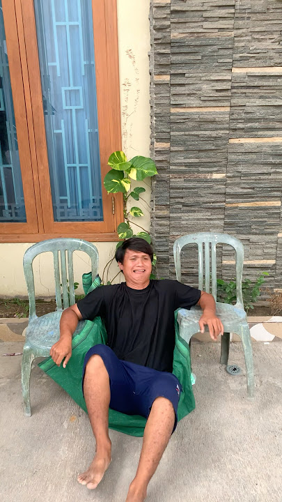 The result of grabbing a chair‼️#funny #fyp #shorts