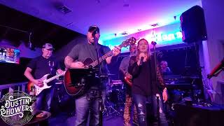 Dustin Showers Band Performing I Am Not Okay Har Hannas 02-07-25