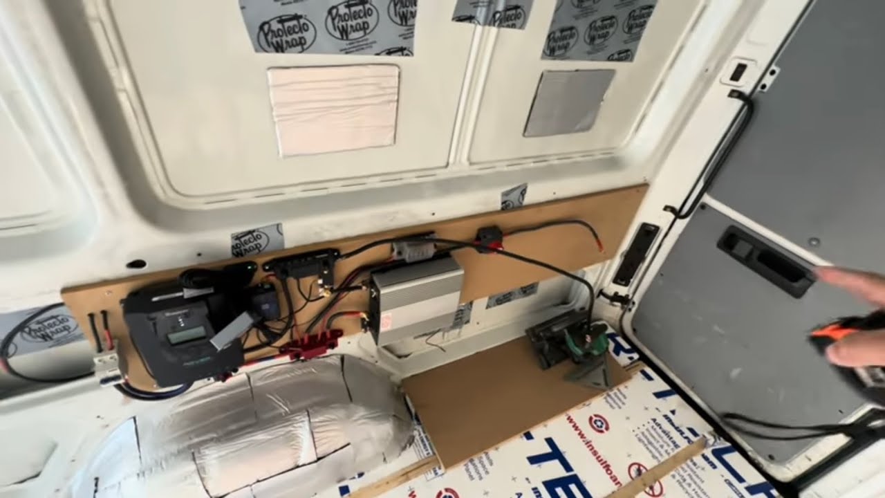 VanLife Solar setup and Testing. Renogy MPPT 400 watt system. 2006 ...