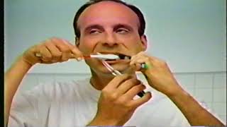 Aquafresh Flex Tip Toothbrush 2001 Commercial