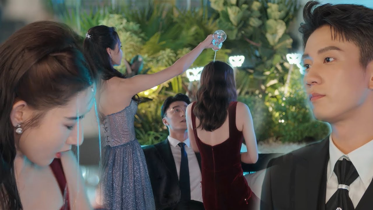 灰姑娘被恶毒千金泼酒，霸总直接让她家公司破产！【你给我的喜欢 The Love You Give Me】