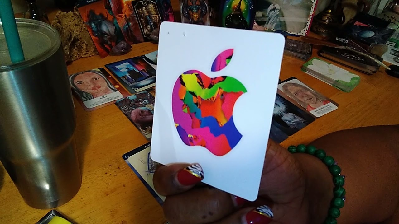 Fixed signs 💕Love💕 reading for the holidays