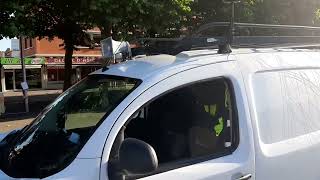 Lisieux : la ville diffuse des sons de rapaces pour faire fuir les étourneaux