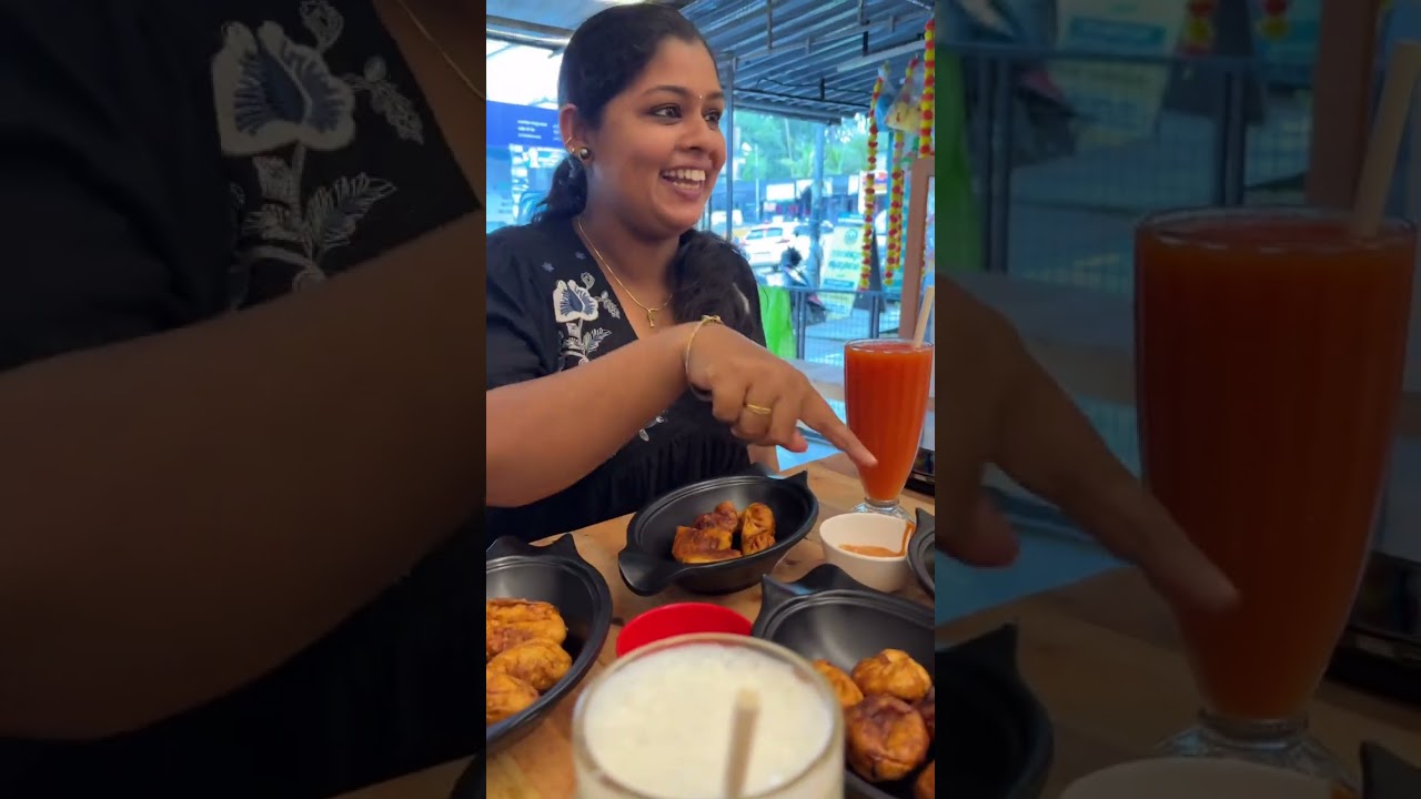 മോമോസ് കട