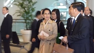 スー・チー氏が帰国の途 新政権後初の訪日終了
