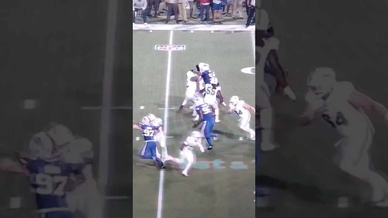 Tua Tagovailoa throws a interception in the 4 Quarter with 