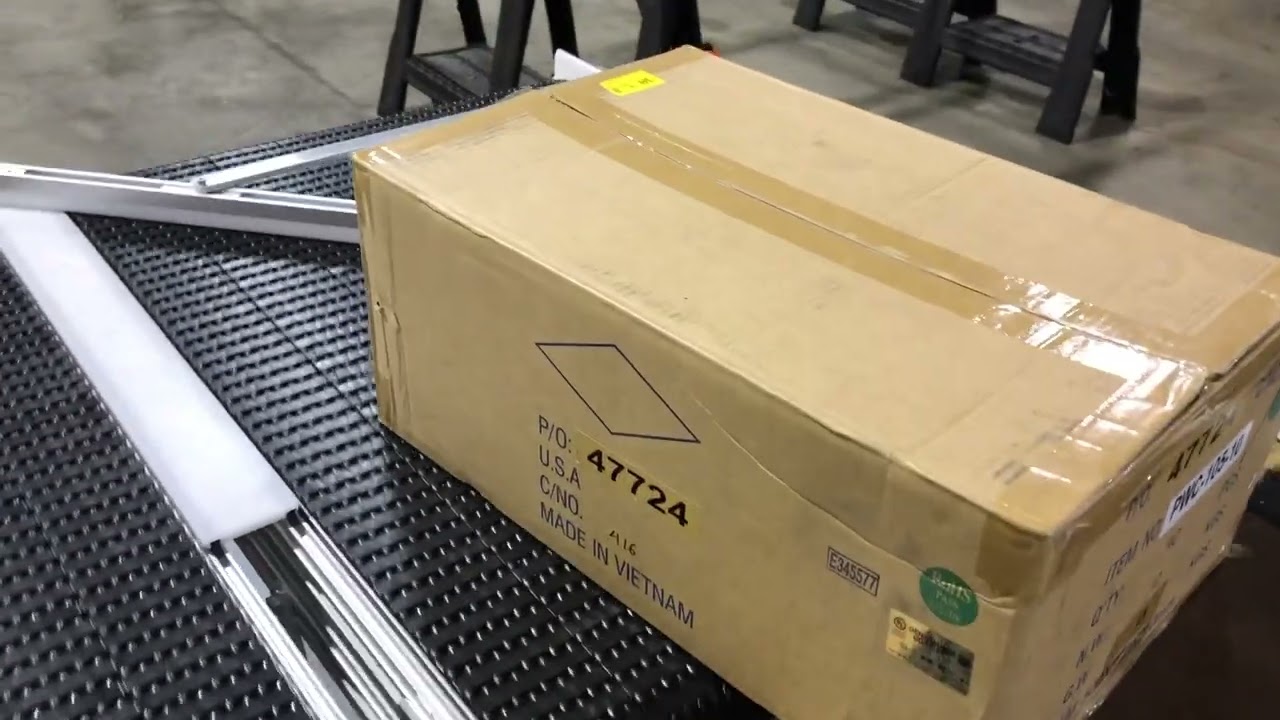 Conveyor Lane Changer using 2 side-by-side systems manufactured by Safe Conveyor Inc. USA