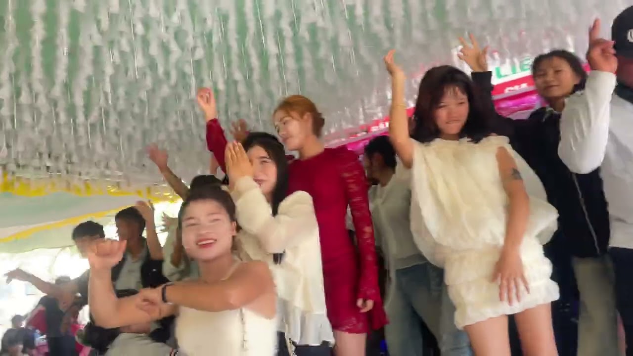 IDOL IA LÂU NHẢY KIỂU -  BLƠI TV 81