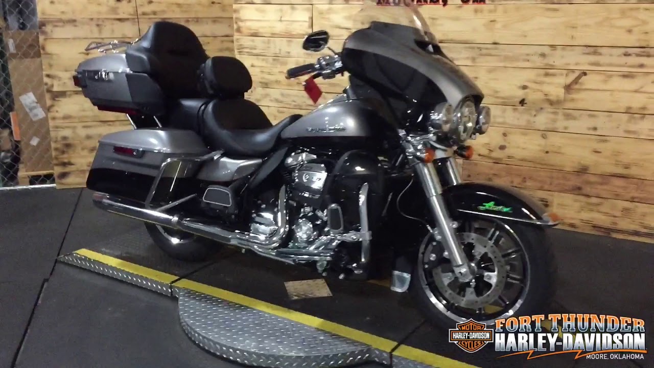 2017 Harley-Davidson Ultra Limited at Fort Thunder Harley-Davidson