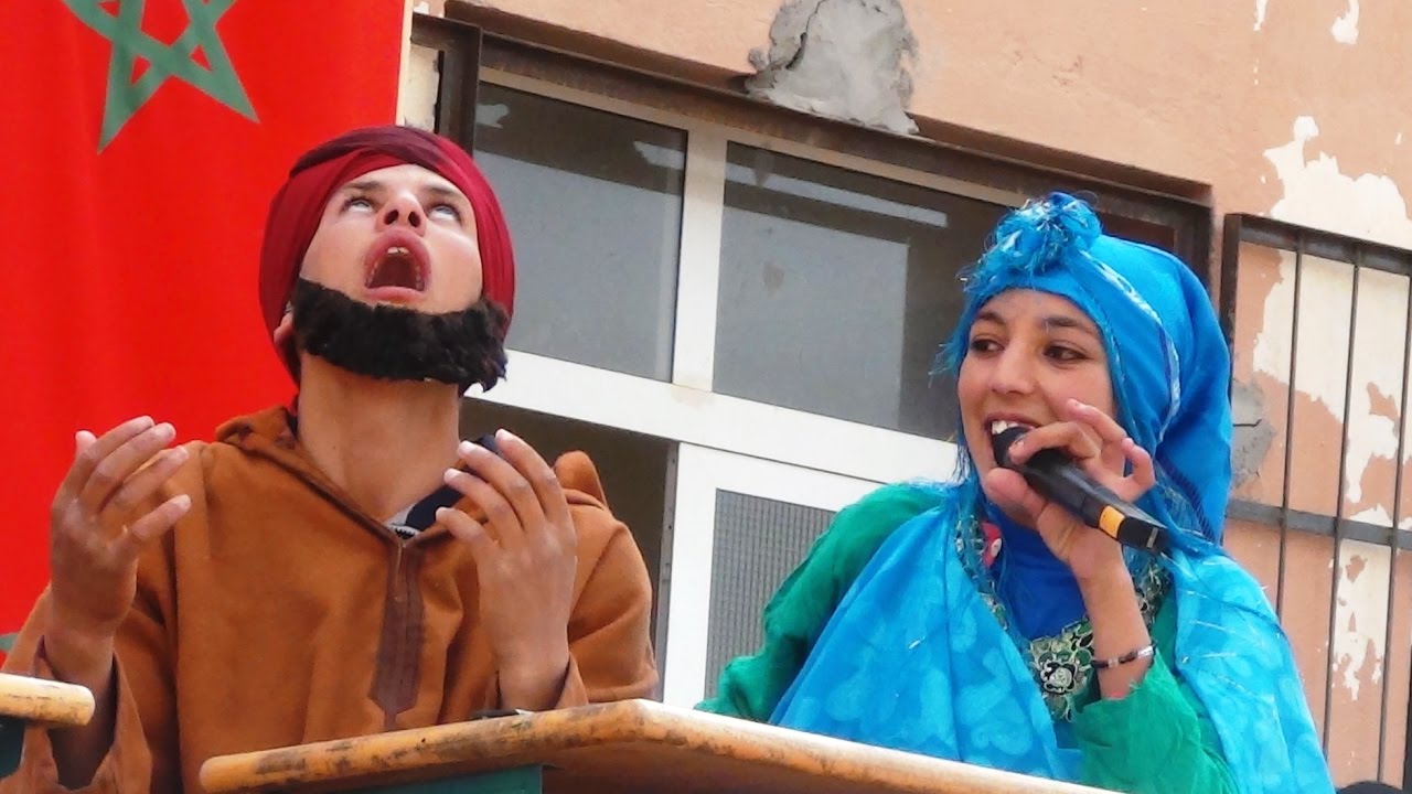 تلاميذ من ايت هاني بتنغير في مسرحية .. SG TAMZIT AYDITAWY OGHANIM TANOMI