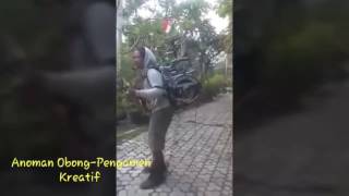 Pengamen Yang Sungguh Kreatif Mas Yon Gondrong -Anoman Obong