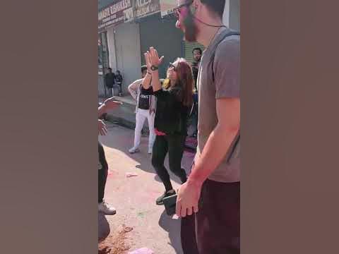 holi foreigner