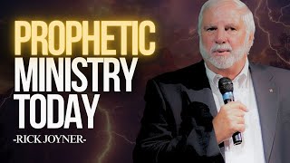 Know His Voice: How to Grow in Prophetic Authority