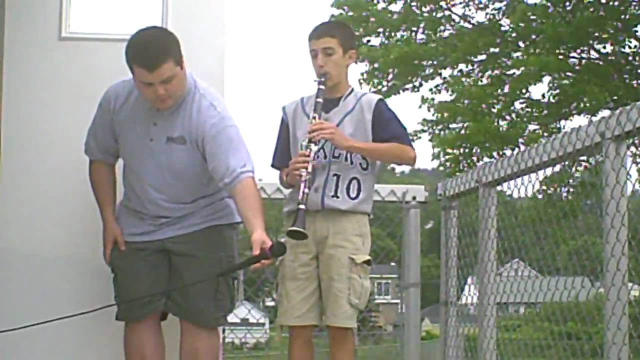 Poker Plays The Anthem!