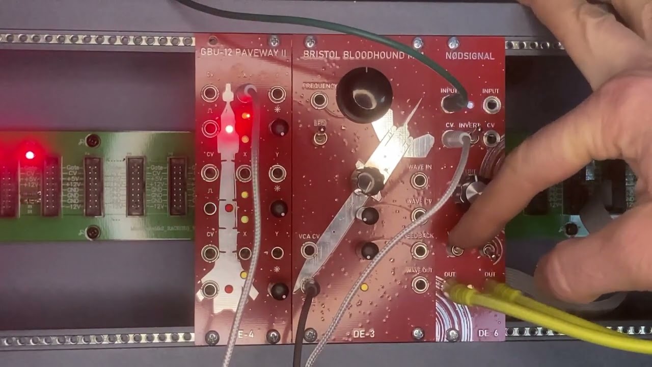DE-6 – Nødsignal – Panel & PCB Set – Thonk – DIY Synthesizer Kits