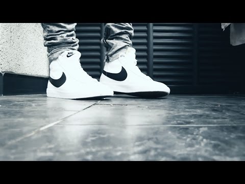 الشرط nike blazer advanced white 