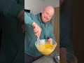 Я приготовил нежнейший Медовый рулет 🍯 такой что тает во рту 🤤