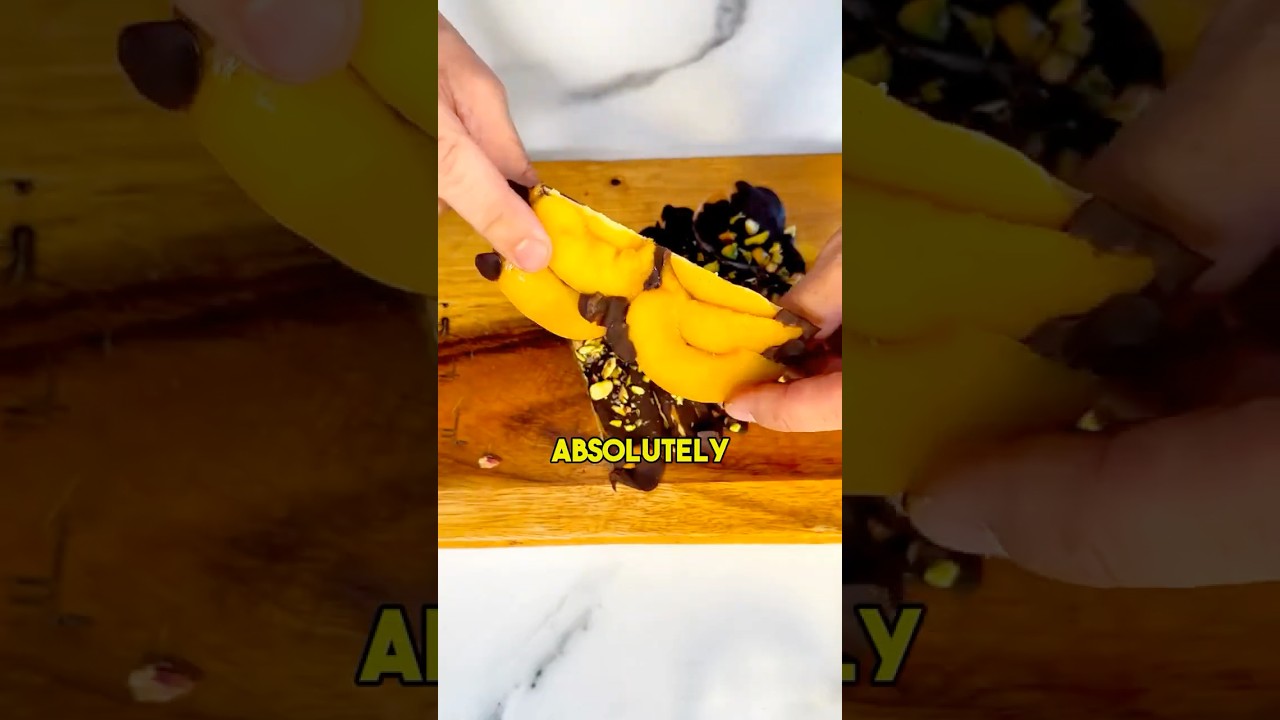 🍑🍫 Easiest Peach Chocolate Bark You’ll Ever Make! 