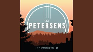 Southern Nights (Live) - The Petersens
