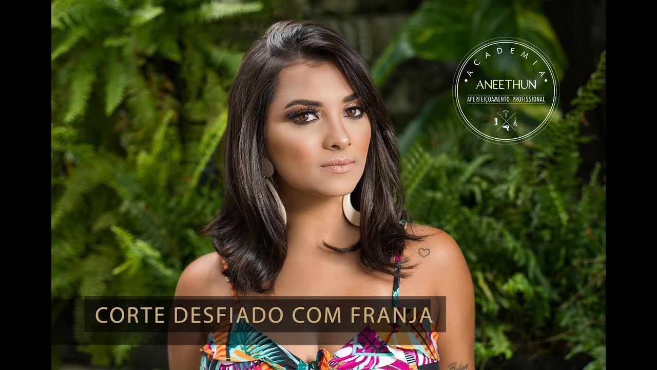 Como fazer corte com franja desfiada? - Academia Aneethun com Rodrigo Benfica