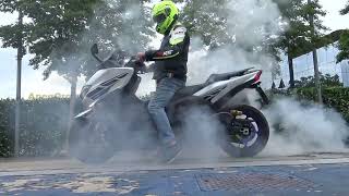 T MAX 530 Vs KYMCO AK 550