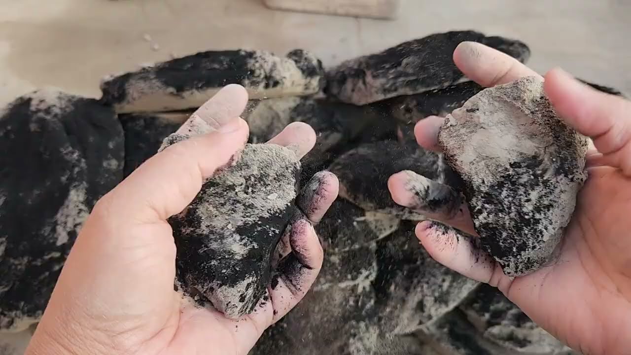 Black mud dry floor crumbling | KHSH ASMR