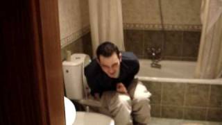 Pillada En El Baño Cagando