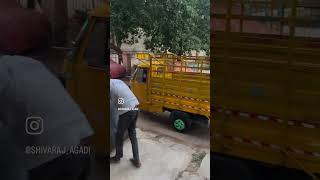 Day in the Life of a Logistics Office: Behind the Scenes of Managing Shipments and Deliveries!