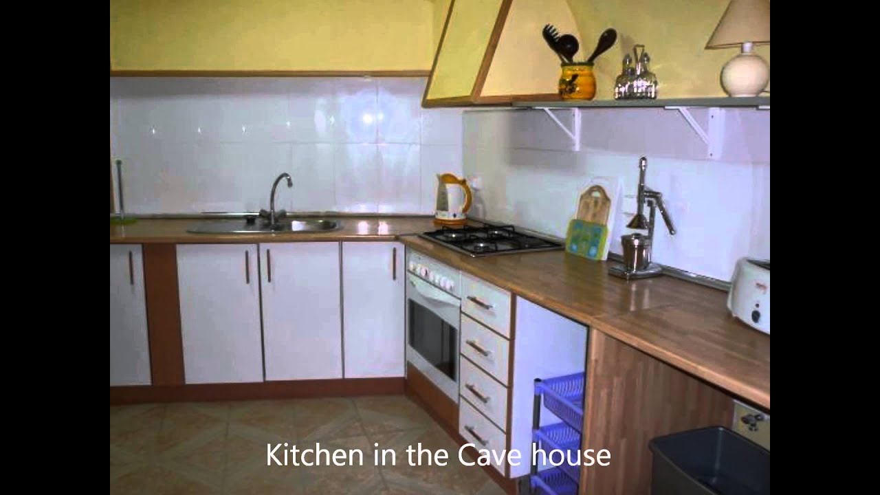 NOW ONLY 199000€ !! 8 bed cave and house for sale near La Canalosa Spain ref CAN Cave