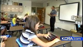 Is Apple Set to Revolutionize the Textbook Industry?