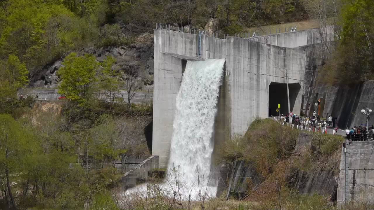 2010矢木沢ダム放流