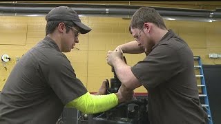 JobsNow: Job opportunities growing for diesel technicians