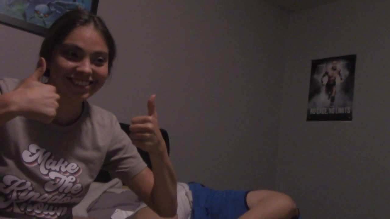 Борцовский поединок. Джейкоб нападает на Кристину после того, как она крадет его пистолет в зомби...