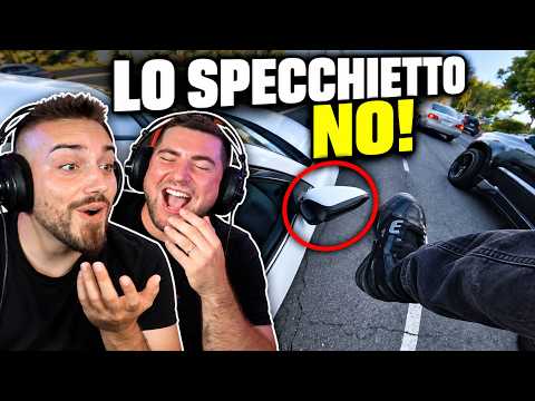 Lo sfiora in auto… la reazione del motociclista è assurda 😂 - SPAVALD LATE MOTORShow