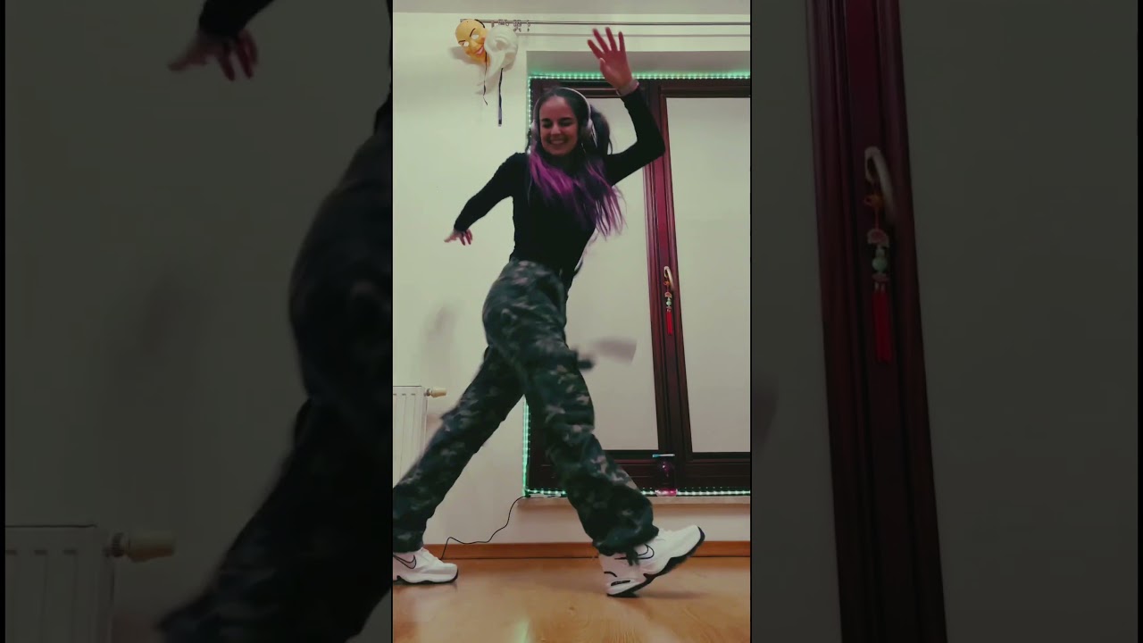 Energetic SHUFFLE from Poland!! Hear Me Say - Jonas Blue