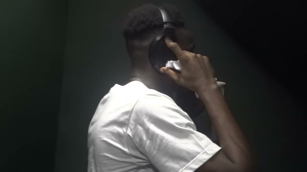 BANGER ft FANNY FLOW (AYLTON GROOVE)