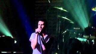 Maroon 5 - Won't Go Home Without You LIVE