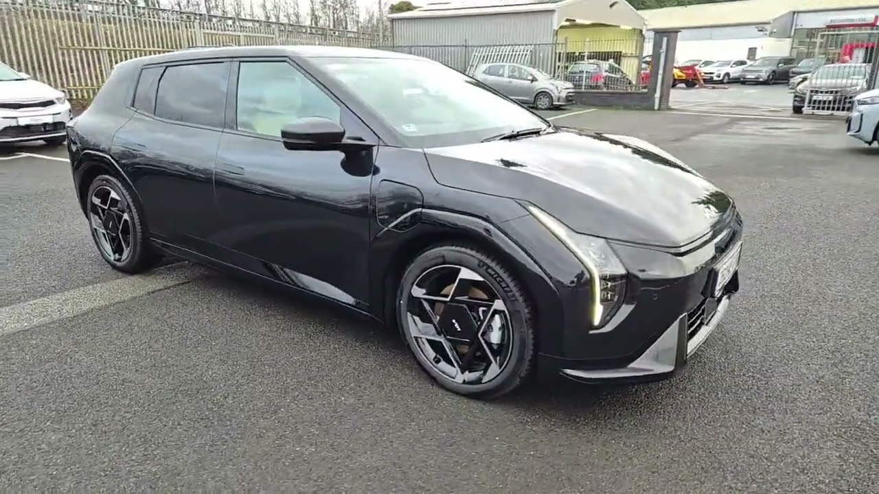 252KE2756 - 2025 Kia EV4 EV4 5 HB GT LINE LR 5DR AUTO RefId: 688320